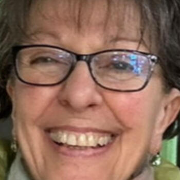 Babysitter in Hobart: Pina