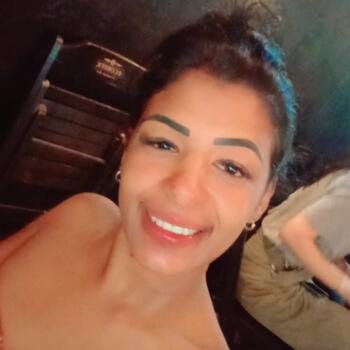 Babysitter in Maringá: Maria gabrielly