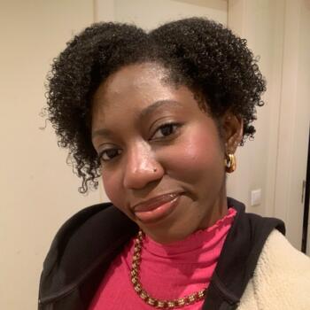 Babysitter in Odivelas: Cristiane