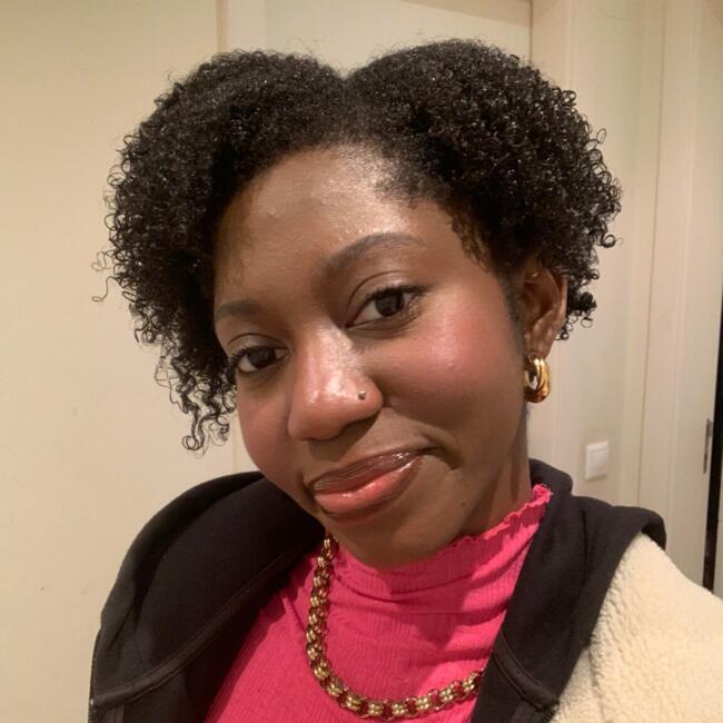 Babysitter in Odivelas: Cristiane