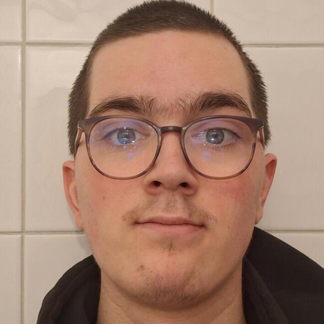 Babysitter in Eigenbrakel: Thomas