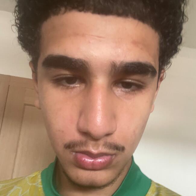 Babysitter in Gent: Anas