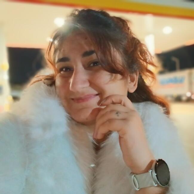 Babysitter in Esenyurt: Tuğçe