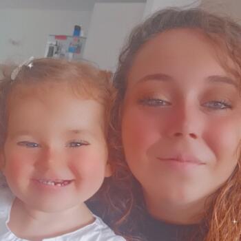 Opatrovateľka v Saint-Julien-les-Villas: Angélina