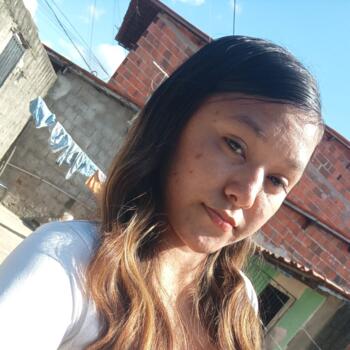 Babysitter Caucaia: Evelyn