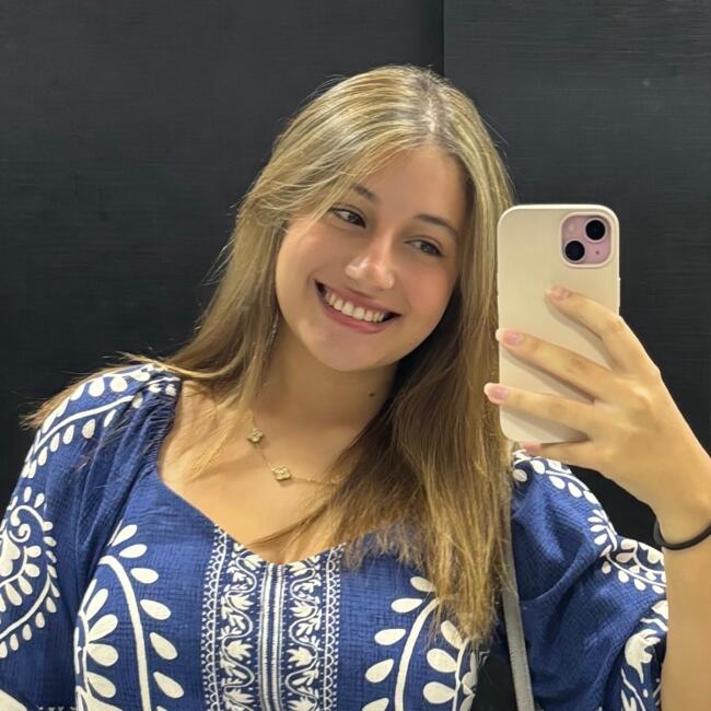 Babysitter in Barra da Tijuca: Julia