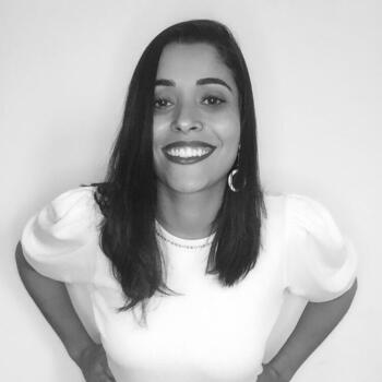 Emprego de babá em Passos: emprego de babá Luciana