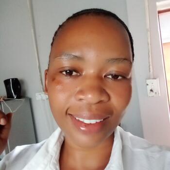 Babysitter Ballito: Fanele