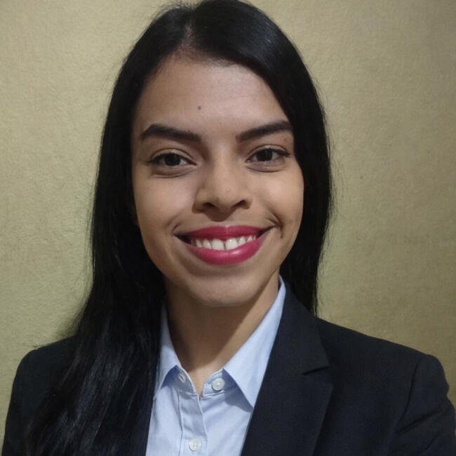 Babysitter in Taubaté: Brenda thalia