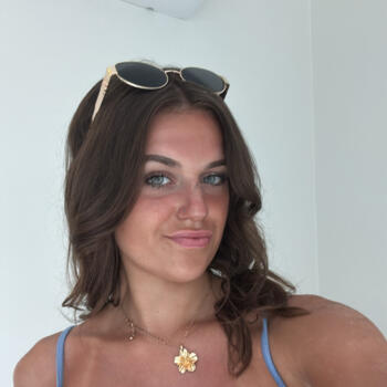 Babysitter in Altrincham: Chloe