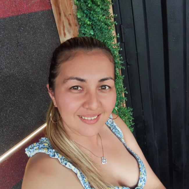 Babysitter in Táriba: Betsy