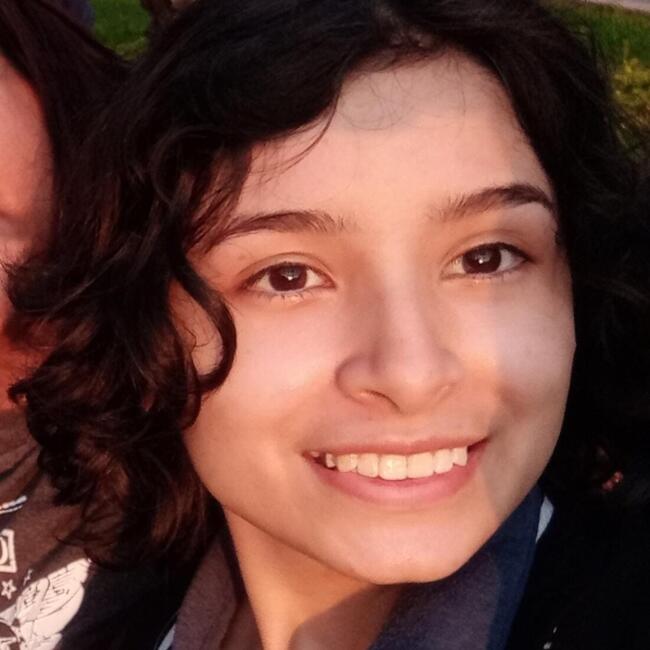 Babysitter in Lima Lima: Dana