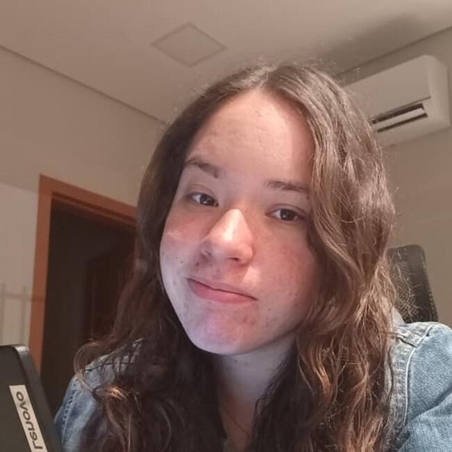 Babysitter in Várzea Grande: Yasmin