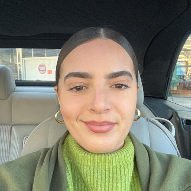 Babysitter in Marseille: Lina