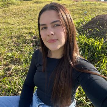 Babysitter in Fazenda Rio Grande: Alice