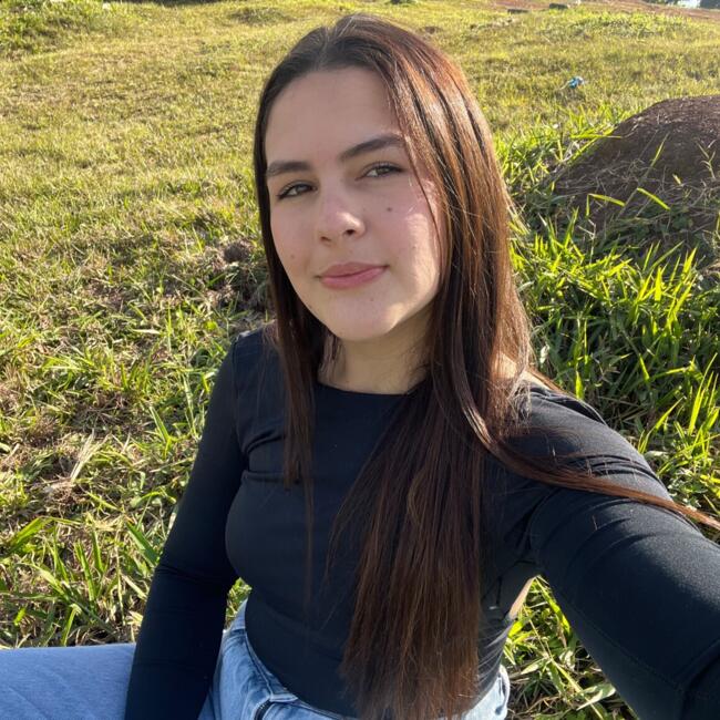 Babysitter in Fazenda Rio Grande: Alice