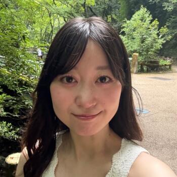 Babysitter in Melbourne: Aoi