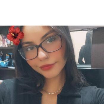 Babysitter in Caracas: Nicolle