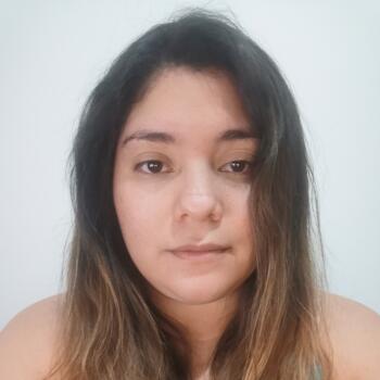 Babysitter in Cartago: Keila