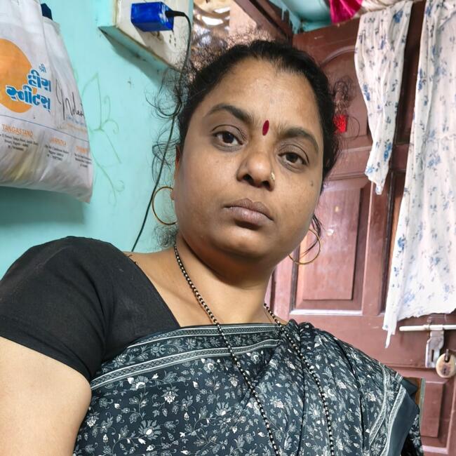 Thāne में बेबीसिटर: Shalini