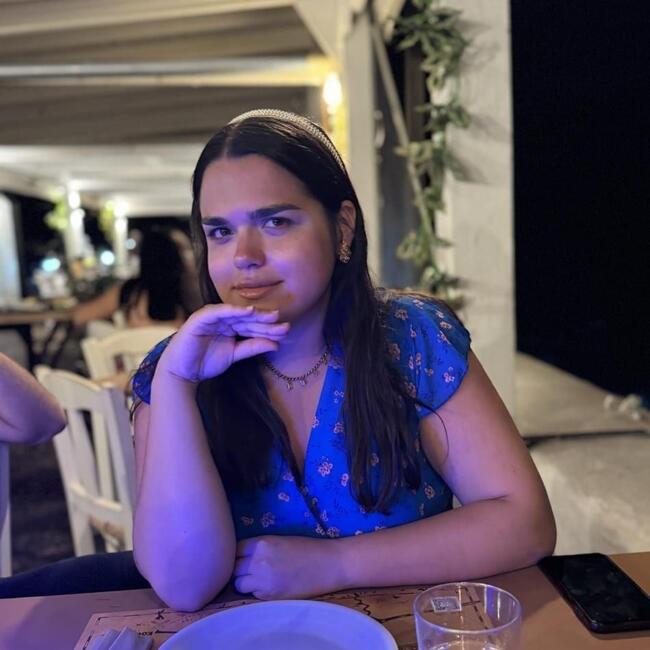 Babysitter in Argyroúpoli: Faidra