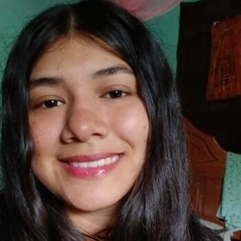 Babysitter in Palmas: Adriele