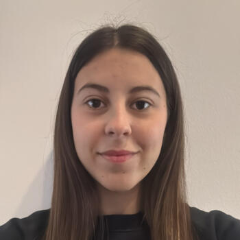 Babysitter in Barcelona: Ainhoa