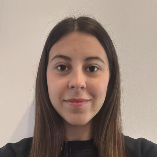 Babysitter in Barcelona: Ainhoa