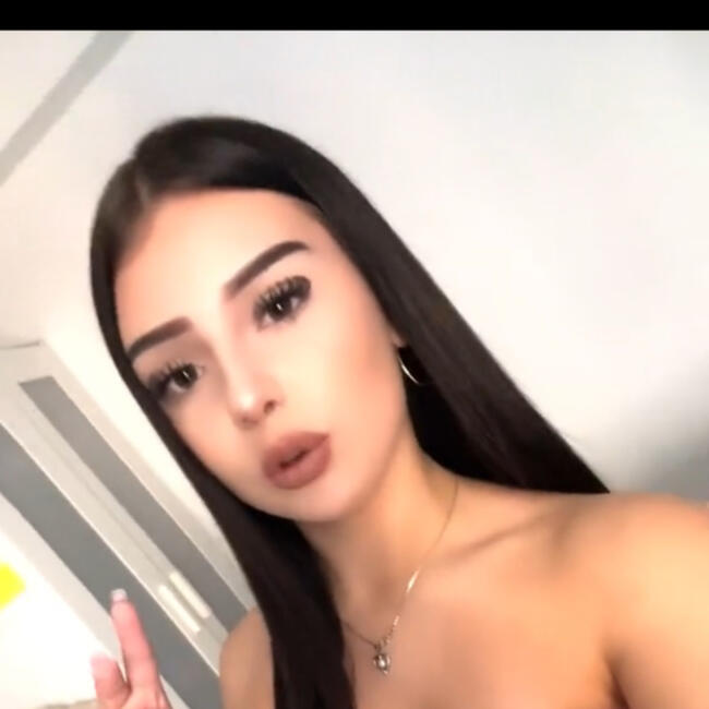 Babysitter in Martigues: Sarah