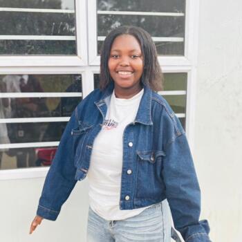 Babysitter in Soweto: Minenhle