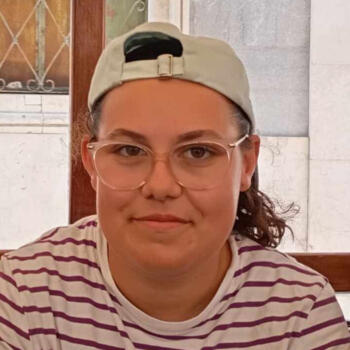 Babysitter in Pédernec: Marine