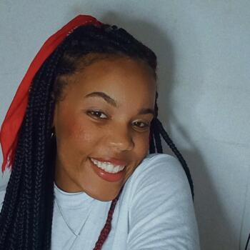 Babysitter in São Pedro da Aldeia: Emelli