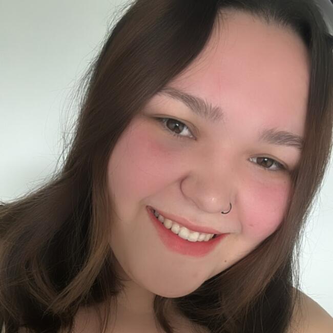 Babá em Curitiba: Thaís