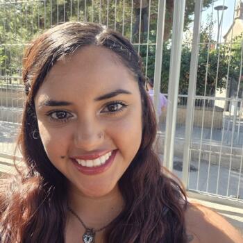 Babysitter in Sant Feliu de Llobregat: Jackeline