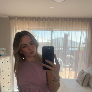 Babysitter in Pegasus: Mckenzie