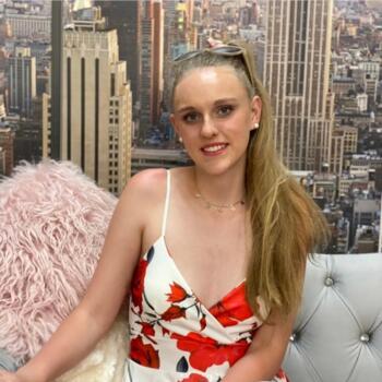 Babysitter in Župelevec: Nives