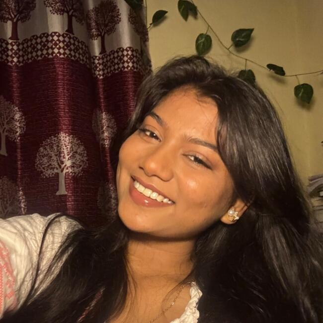 Babysitter in Gurugram: Sakshi