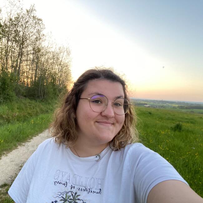 Babysitter in Quenne: Océane