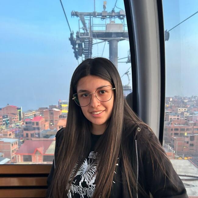 Niñera en Rauquén: Javiera