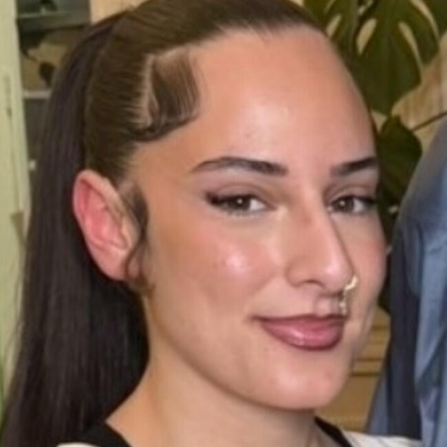 Babysitter in Meaux: Lilly