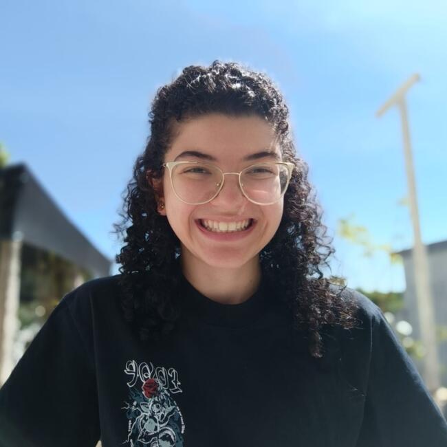 Babysitter in Meudon: Helena