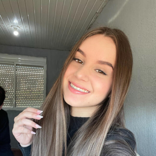 Babysitter in Porto Alegre: Raissa
