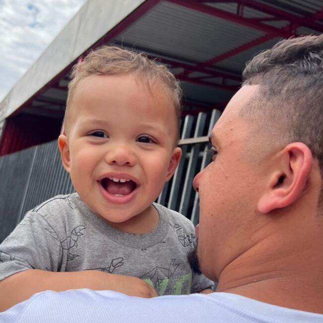 Emprego de babá em Londrina: Anaisi