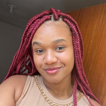 Babysitting job in Juiz de Fora: babysitting job Emilly