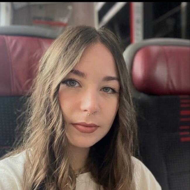 Babysitter in Lamezia Terme: Jessica