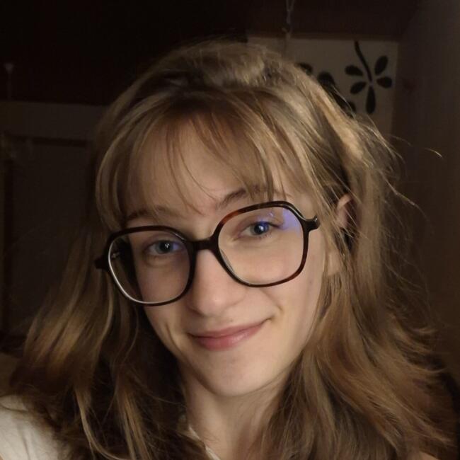 Babysitter in Fosses-la-Ville: Églantine