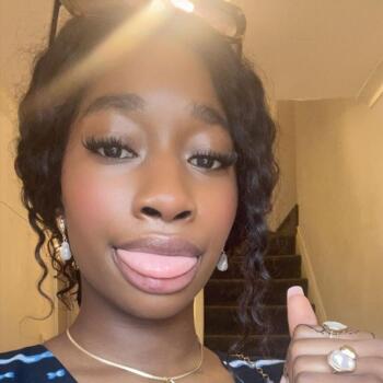 Babysitter in Pudsey: Fatoumata