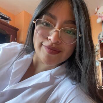 Niñera en Quito: Nelly