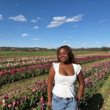 Babysitter in New York: Cheranaye