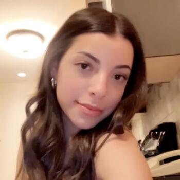 Baby-sitter in Calgary: Eileen